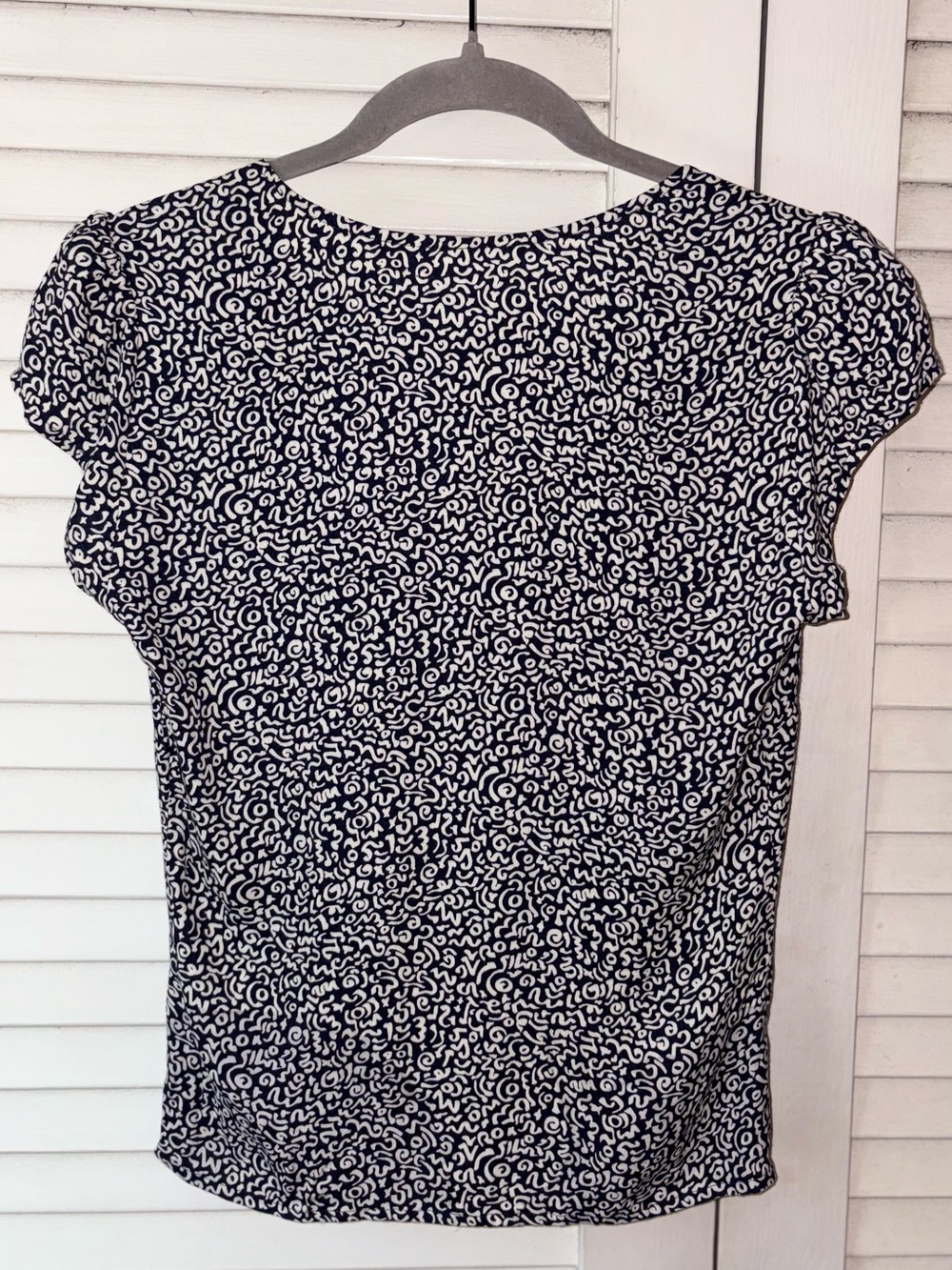 Reformation Bella Blue White Fitted V Neck Cap Sleeve Top size 4 - Picture 7 of 9